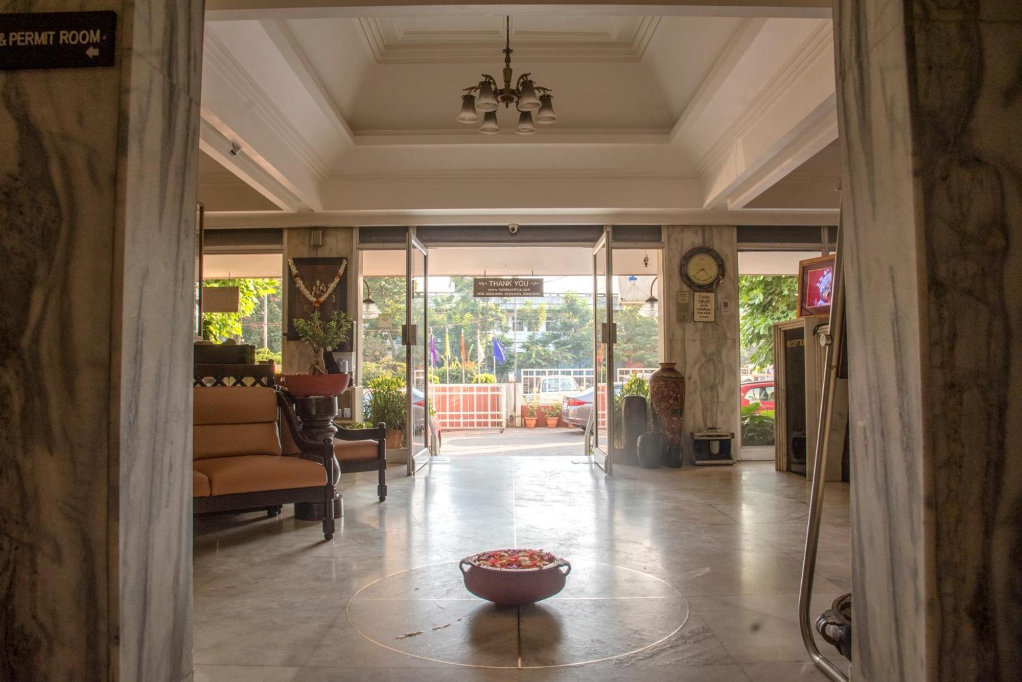 Hotel Ayodhya Colhapur Exterior foto