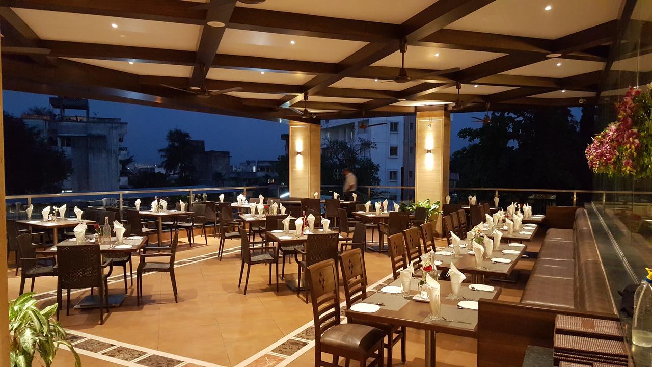 Hotel Ayodhya Colhapur Exterior foto