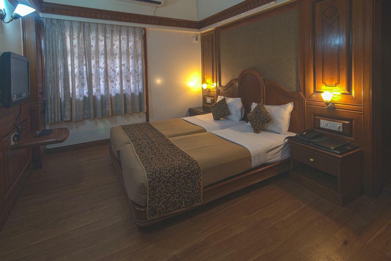 Hotel Ayodhya Colhapur Exterior foto