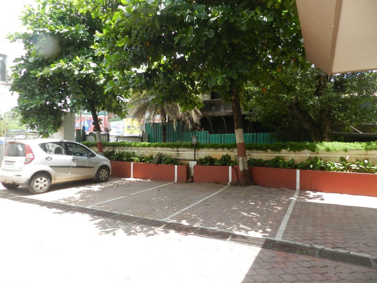Hotel Ayodhya Colhapur Exterior foto
