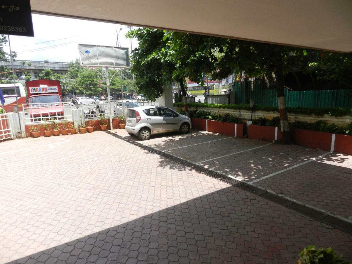 Hotel Ayodhya Colhapur Exterior foto