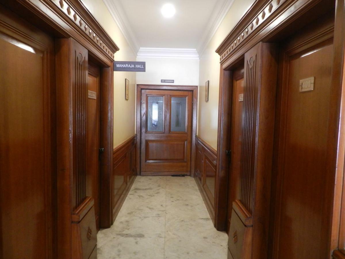 Hotel Ayodhya Colhapur Exterior foto